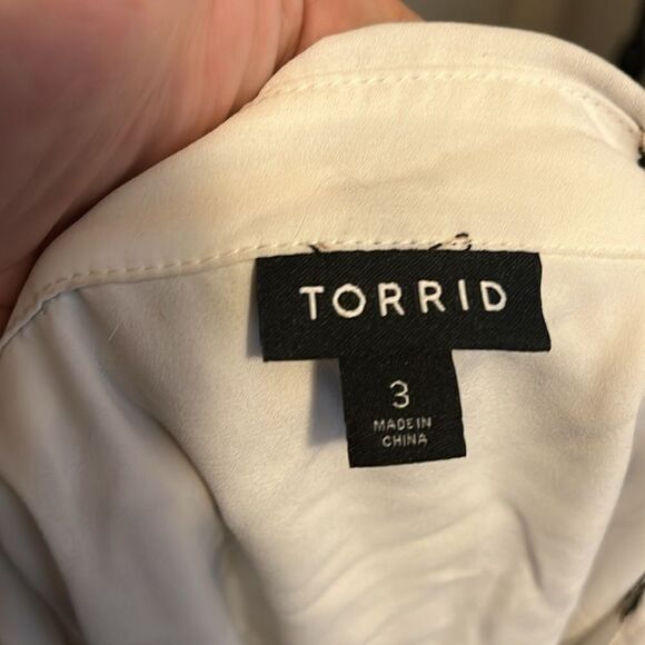 Torrid White Fox Rabbit Button Closure Semi Sheer Shirt - Picture 13 of 13